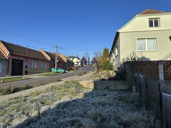 Vlkoš - Pozemky ve Vlkoši se stavebním povolením - 547m2 - 5