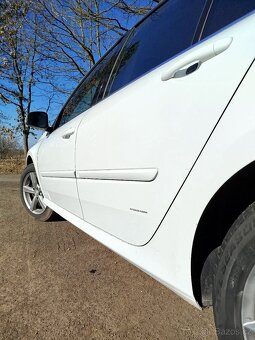 Renault Laguna 2011 - 5