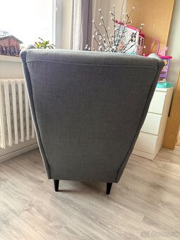 IKEA křeslo ušák STRANDMON - 5