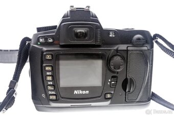 Zrcadlovka Nikon D70 + 28-70mm - 5