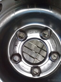 Sada disků Kia R 15, 5x114.3, ET 47 - 5