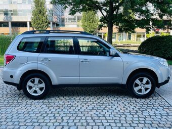 Subaru Forester 2.0i 4x4 MANUÁL VÝHŘEV SENZORY TAŽNÉ SERVISK - 5