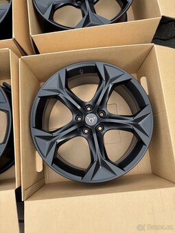 ORIGINÁL Alu cupra FORMENTOR R19, 5x112 - TOP STAV - 5