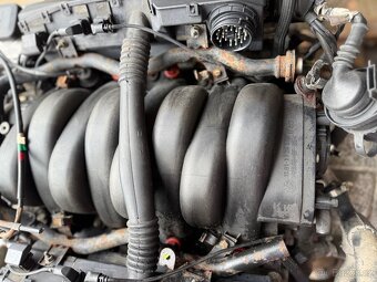 Motor M60B40 - kompletní - 5