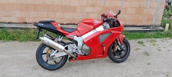 Honda VTR sp1 - 5