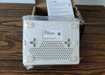 MikroTik RouterBOARD rb750Gr3 - 5