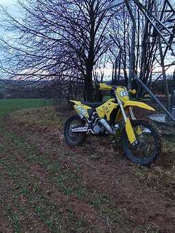 Suzuki rm125 - 5