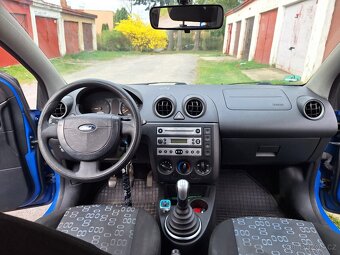 Ford Fiesta 2003 - 5