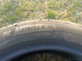 Prodám gumy Michelin - 5