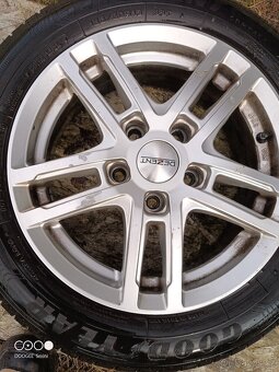 MB Vaneo Pneu s disky 185/60 R 15 - 5
