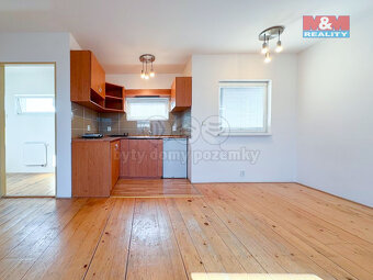 Pronájem bytu 2+kk s terasou, 40 m², Brno-Lesná, ul. Okružní - 5