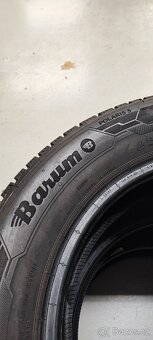 Jako nové 205/60/16 Barum Polaris 5, DOT 2422, 9.0-8.5mm - 5