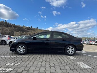 Honda Civic Hybrid (2010) - 5