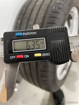 Pneu 225/50 r.17 - 5