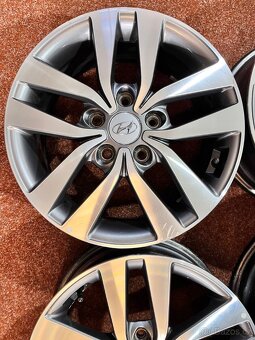 5x114.3 R16 originál disky Hyundai i30 - 5