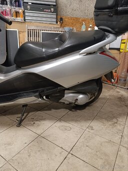 Honda Pantheon skútr - 5