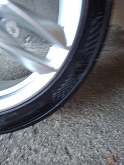 Alu kola Audi R20 5x112 originál s novýma gumová kumho. - 5