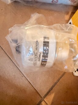 Filtry, Liebherr a Kramer - 5