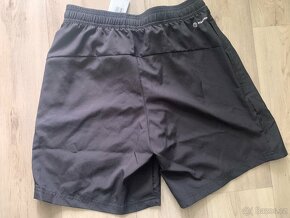 Nové Adidas Pánské/chlapecké šortky LOGO SHORT S 7" Černá - 5