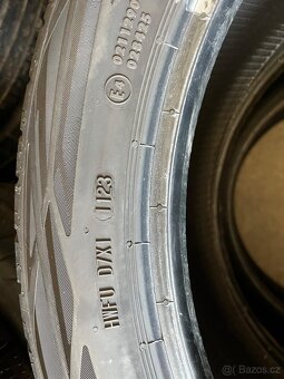 CONTINENTAL 235/45 R18 94W DOT 2023 - 5