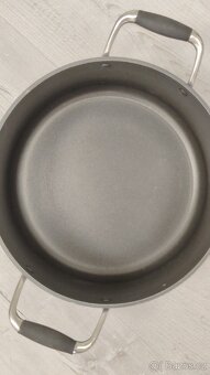 Hrnec 7.5 L, dobrý stav - 5