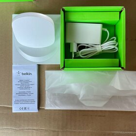 Bezdrátová nabíječka Belkin Bílá a Černá barva 7.5W - 5