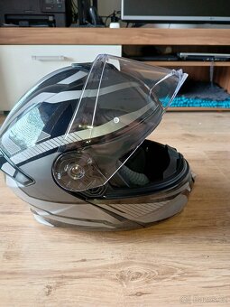 Přilba na motorku - 5