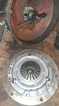 Prodám spojku, přírubu malotraktor mt8 150 32 - 5