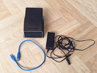 2x HDD Western Digital 640GB (1,2 TB) a externí RAID ICY BOX - 5