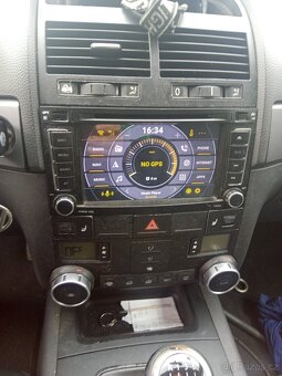 prodám Volkswagen Touareg 2,5L R5 TDI - 5