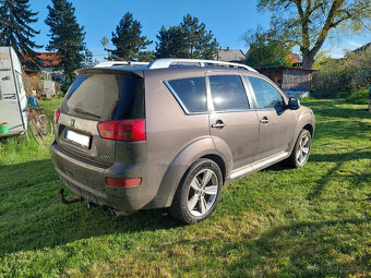 Peugeot 4007 - 5