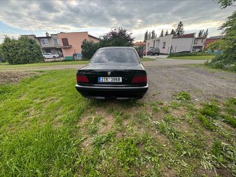 BMW E38 735i - 5