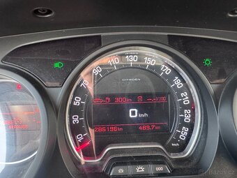 Citroën C5 3.0 HDi V6 177kW Exclusive, r. 2011, STK 2027 - 5