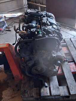 Motor 1.4 Hdi plne nastrojeny,cena 6000kc - 5