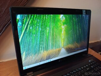 Velký 17,3", ASUS, Core i3, 8gb /256GB SSD, 1TB, Win11 - 5