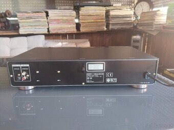 Sony CDP-361 Stereofonní přehrávač kompaktních disků - 5