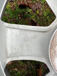 Alu kola volvo XC40 original volvo top stav - 5