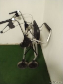 Bariatrické čtyřkolové chodítko se sedákem XXL - 5