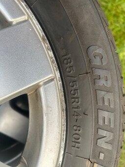 POUZE PENUMATIKY Prodám pneu 185/55 r14 - 5