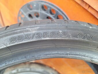 Prodám letní pneu 235/35/19 Firestone - 5