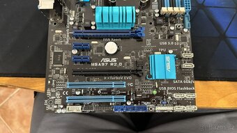 ASUS M5A97 R2.0 + FX-8300 (8C/8T) - 5