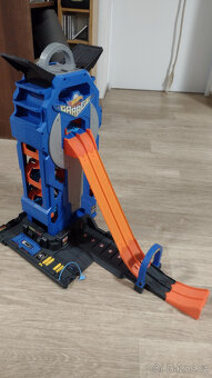 Mega garáž Hot Wheels dráha - parkovací věž - top stav - 5