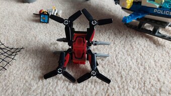 Lego City 60207 Letecká policie a dron - 5