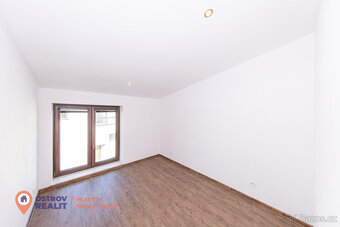 Pronájem moderního bytu 3+kk s terasou – 90 m², Langrova uli - 5
