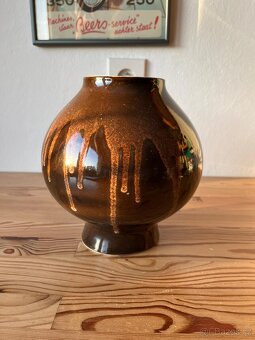 Kulatá porcelánová váza Kravsko - 5