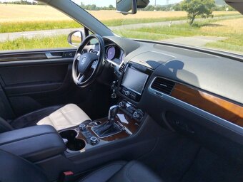 VOLKSWAGEN TOUAREG 3,0TDI,180KW,DVOJÍ SADA KOL - 5
