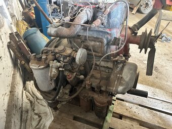 Motor Zetor 25 - 5