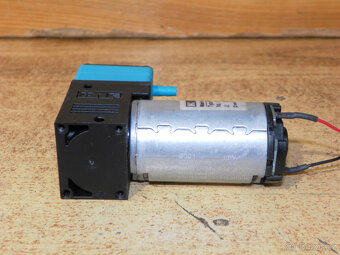 Čerpadlo pro chemické kapaliny KNF NF 30, 24 VDC - 5