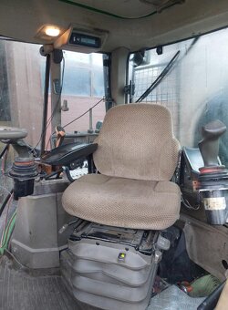 Lesní traktor JOHN DEERE 6930 - 5