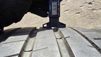 Letní pneu 275/35/19 Michelin - 5